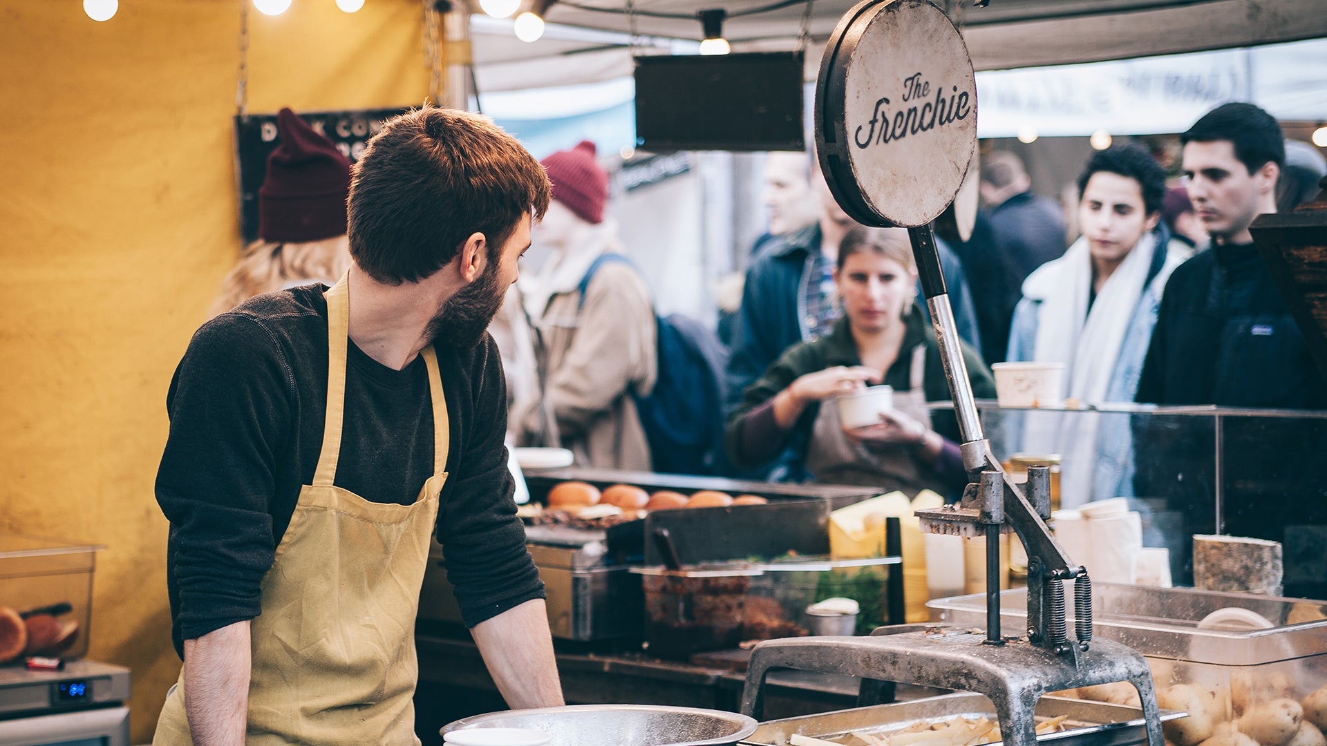 The Benefits of a Complete Custom Tent Setup