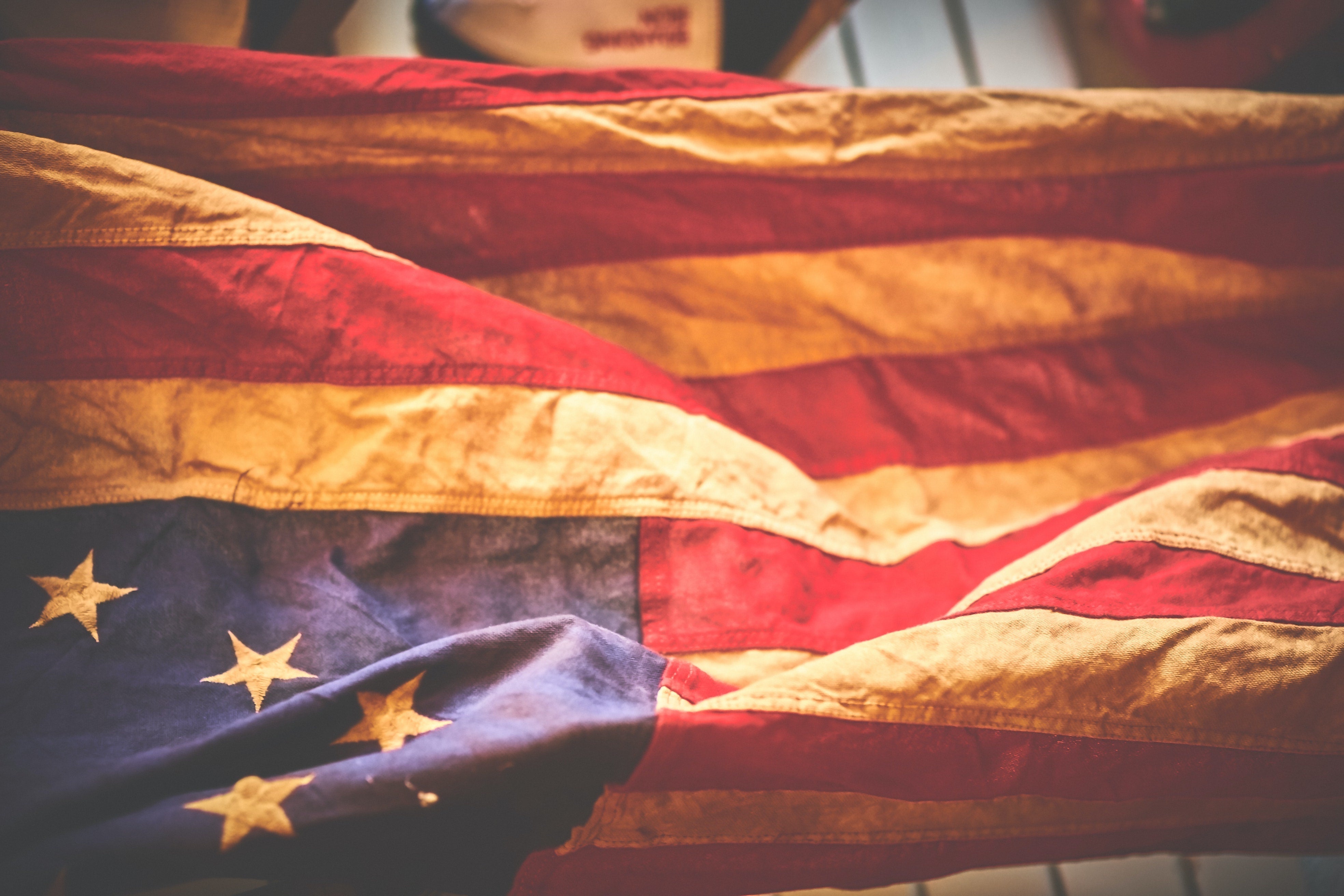 How to Get Wrinkles Out of a Polyester or Nylon Flag